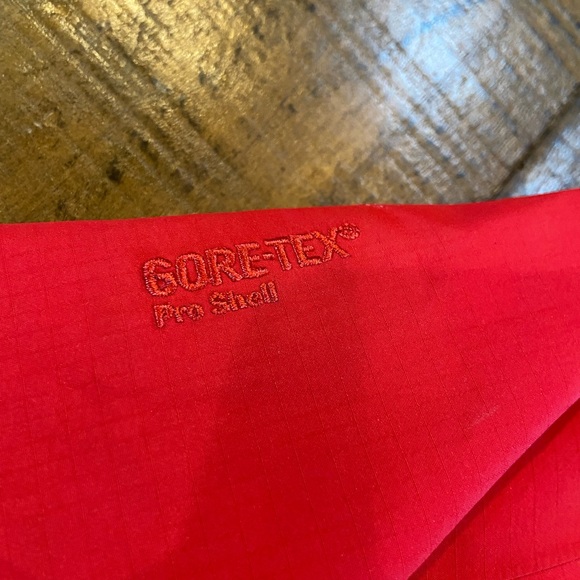 Arc’teryx Beta AR Jacket Men’s - Picture 12 of 16